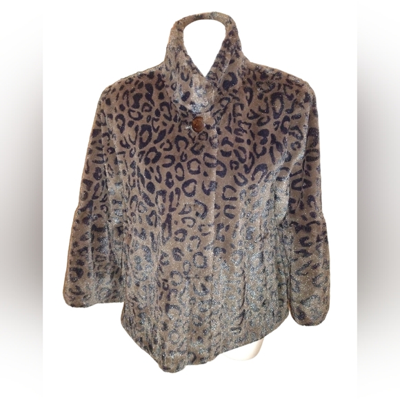 Scandinavian Faux Fur Jackets & Blazers - Scandinavian Faux Fur Leopard Print Jacket Sizes Med